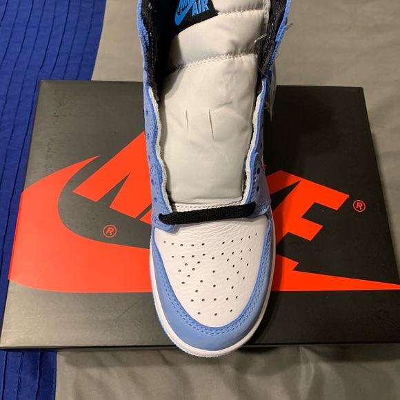 Jordan retro 1 “University Blue” - Picture 3 of 5